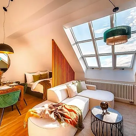 Accordion Boutique & Premium 4*