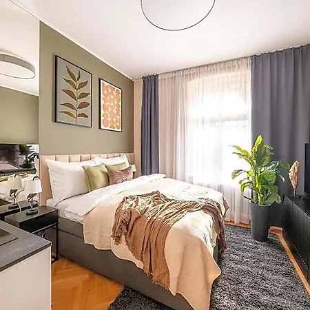 Accordion Boutique & Premium Hotel 4*
