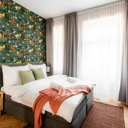 Accordion Boutique & Premium מלון 4*
